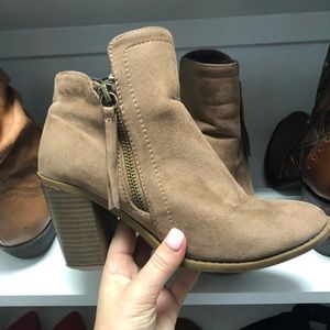 Taupe faux suede booties!